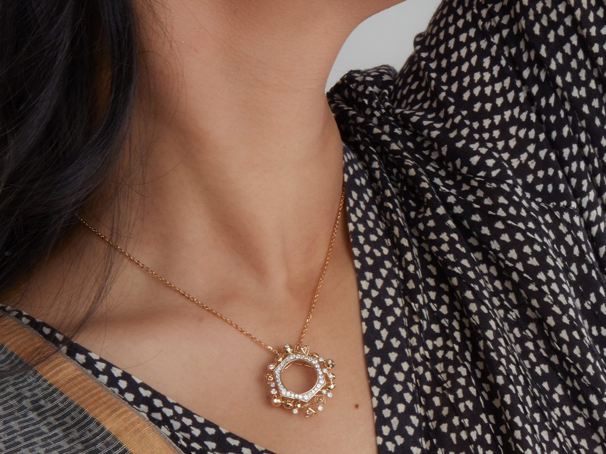 Stylish designer gold pendant