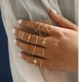 How to Style Minimalist Jewellery with Bold Outfits