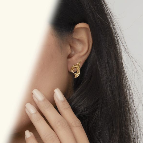 From Day to Night: Styling Hoops for Any Occasion