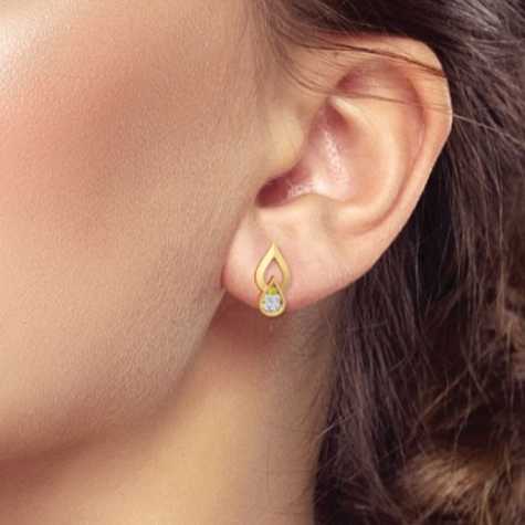 How to Style Earrings for Different Face Shapes
