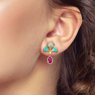 Trending Earring Styles in 2025 You Need to Try