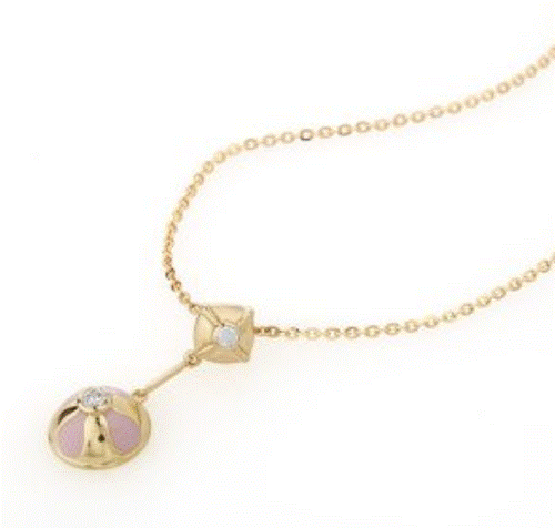 How To Choose The Perfect Diamond Drop Necklace: A Buyer's Guide