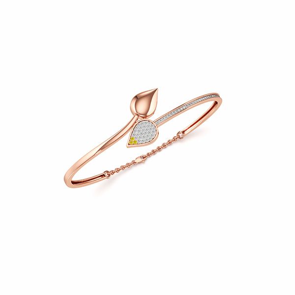 How to Maintain the Shine of Your Gold Bangles