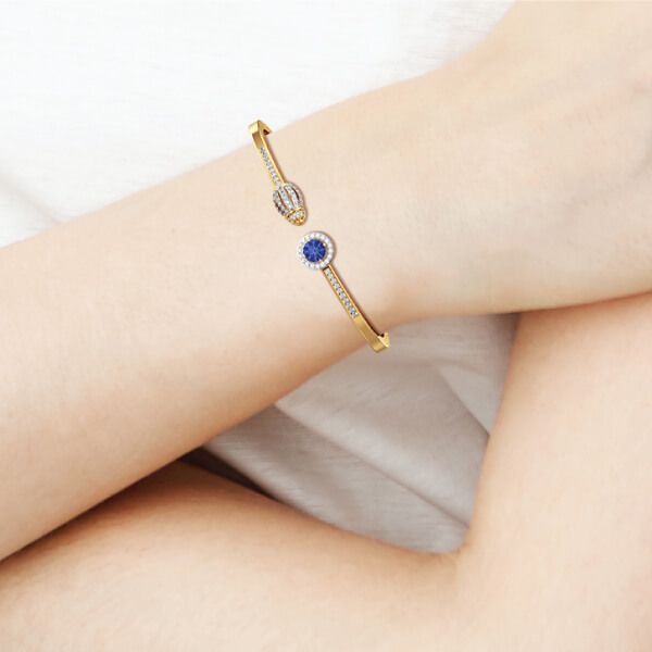 What Makes an Online Jewellery Store Stand Out?