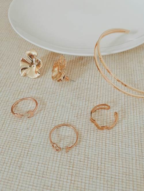 How to Take Care of Your Jewellery to Maintain Shine and Durability
