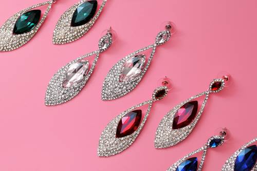 The Cultural Significance of Earrings Across the World