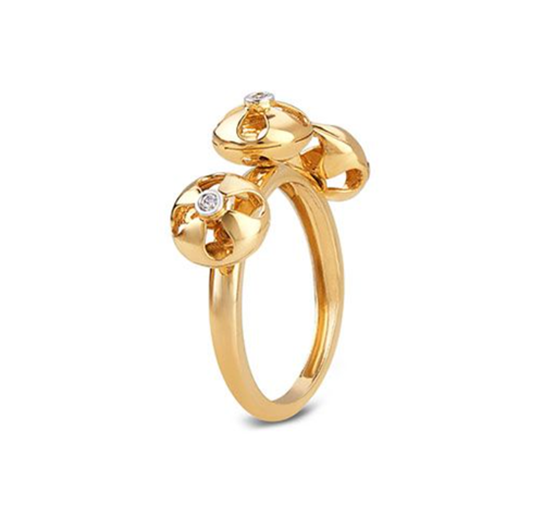 How to Choose Between a Diamond and Gemstone for Her Ring