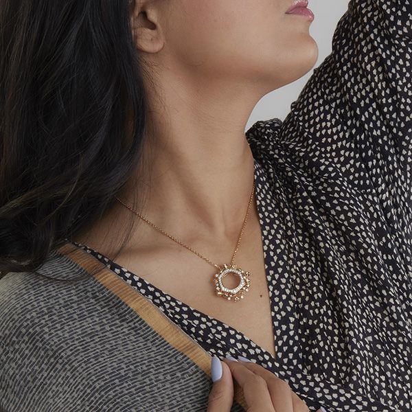 Top 5 Tips for Safely Buying Jewellery Online