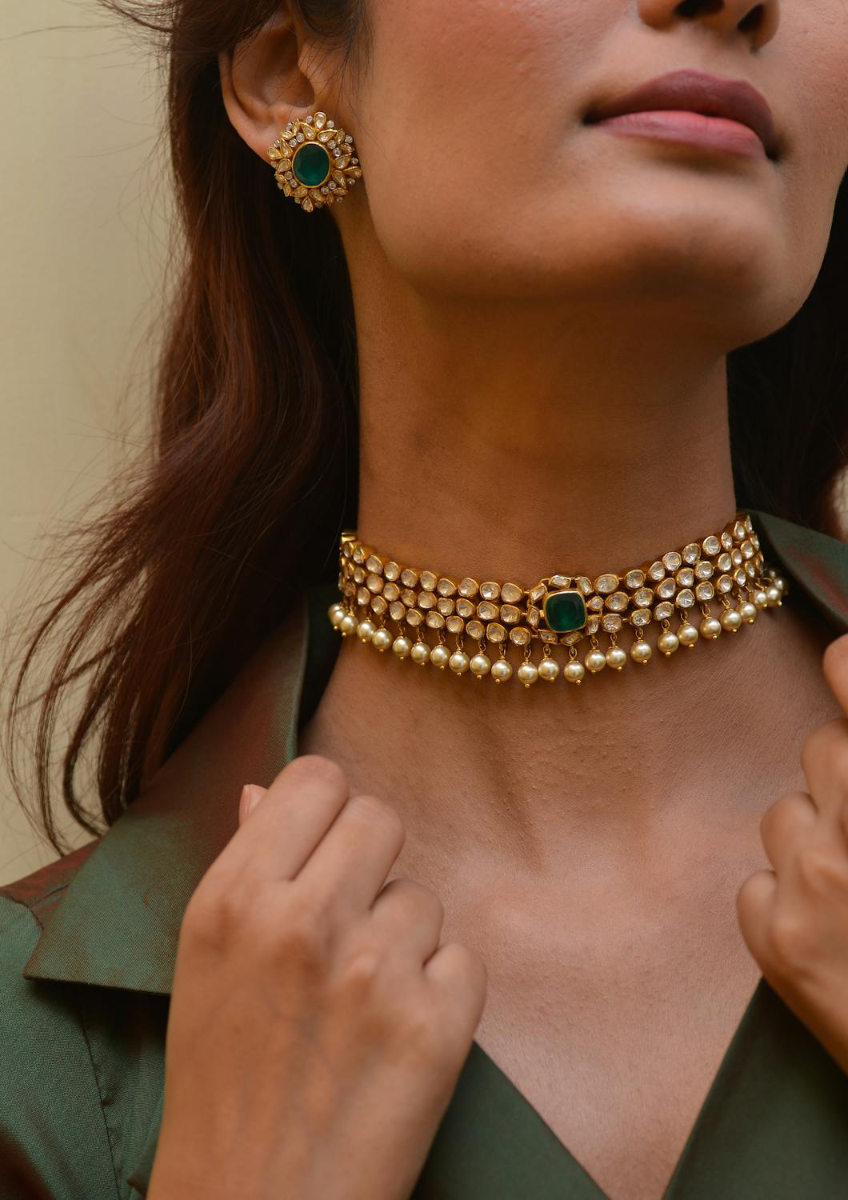 Evolution_of_the_Choker_Necklace__From_Vintage_to_Modern
