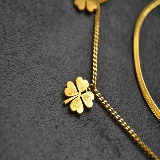 Meaning_Behind_Clover_Necklaces